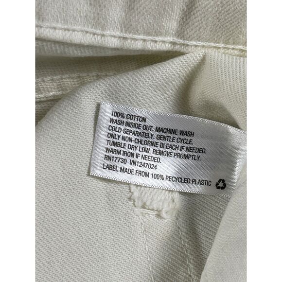 Wild Fable White Button Fly High Rise Distressed Raw Hem Denim Shorts Size 14 Lg - Picture 7 of 9